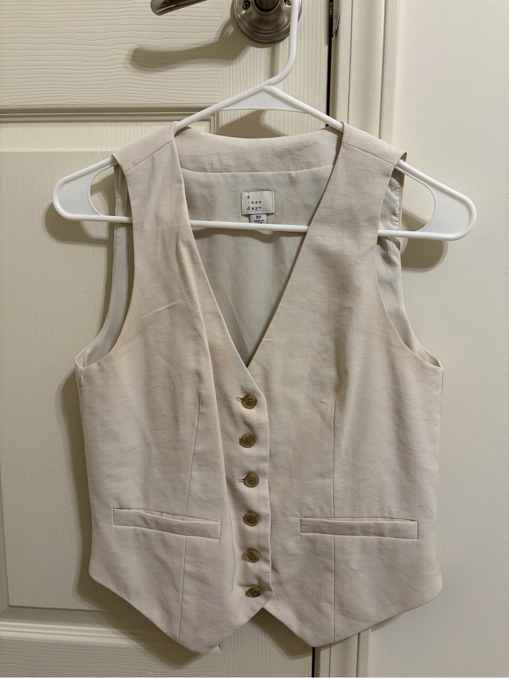 a new day Cream Button-Front Women's Vest
